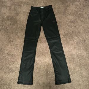 Abercrombie & Fitch Ultra High Rise 90s Slim Straight Jean